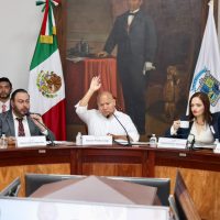 Sesión de Cabildo de Tlalnepantla, donde se aprobó el protocolo para la atención de adolescentes en juzgados cívicos.