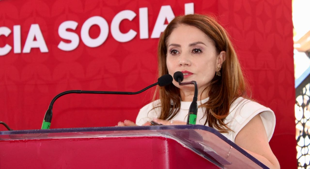 María Elena Pons Escalera durante la inauguración de las Caravanas Itinerantes por la Justicia Social en Teotihuacán, Estado de México.